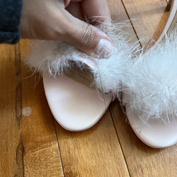 Steve Madden Heels with feathers - Picture 8 of 10